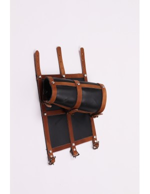 Brazaletes cuadros cuero...