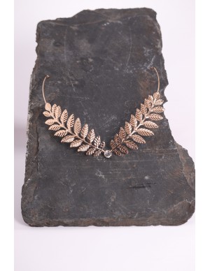 Diadema romana dorada de hojas