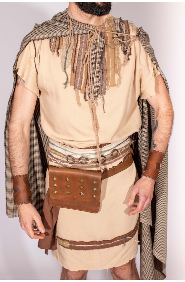 Brazalete vikingo de cuero marrón