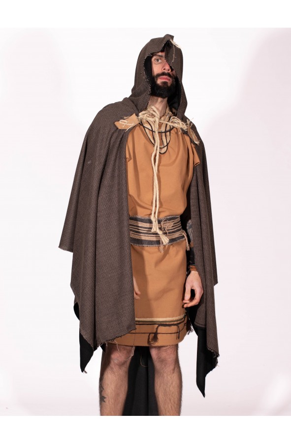 Capa celta o vikinga asimétrica