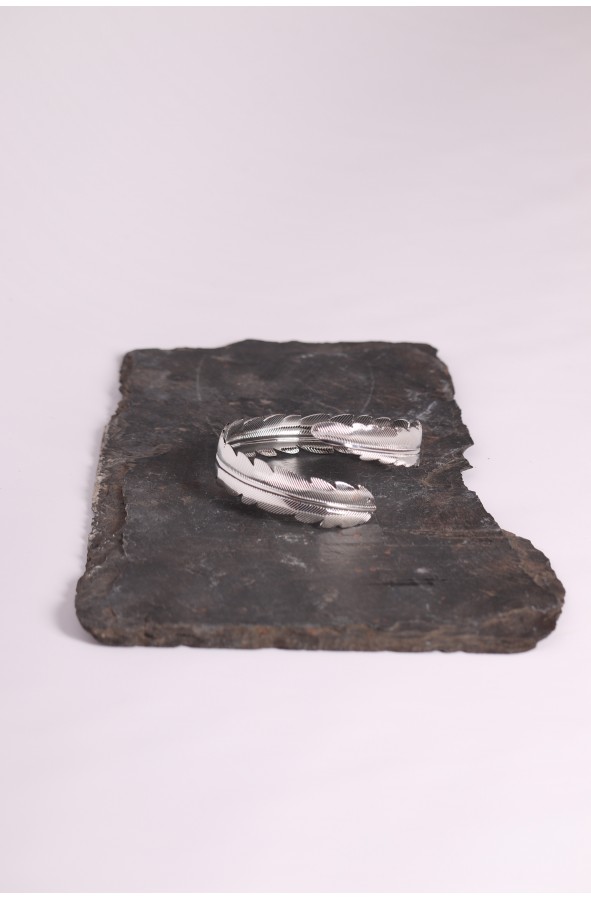 Silver plated adjustable feather...