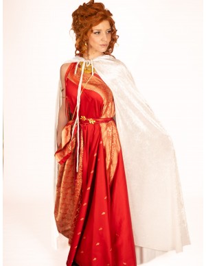 Velvet-Inspired White Roman...