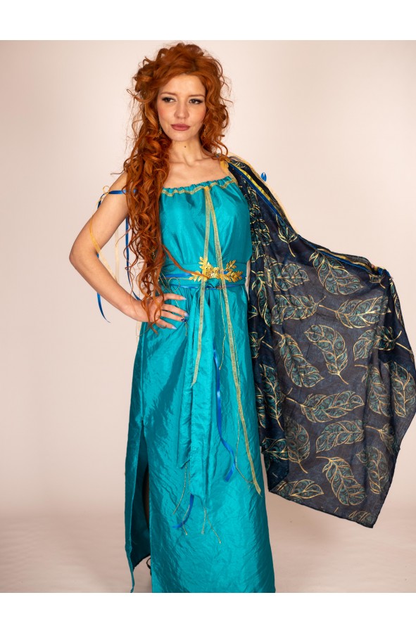 Vestido Azul con Manto de hojas de...