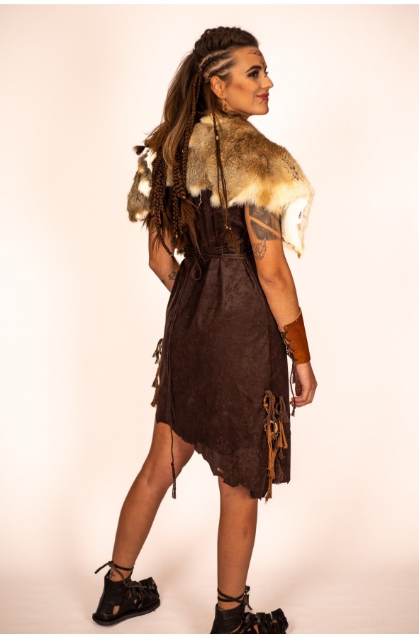 Capa de Conejos con Broche Metálico -...