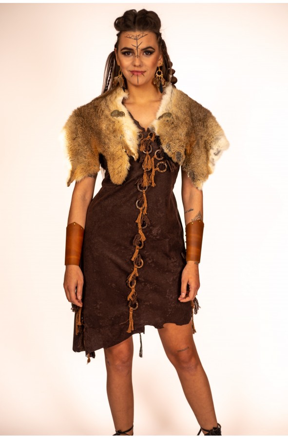 Capa de Conejos con Broche Metálico -...