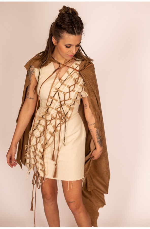 Vestido Corto Crema  Asimétrico con...