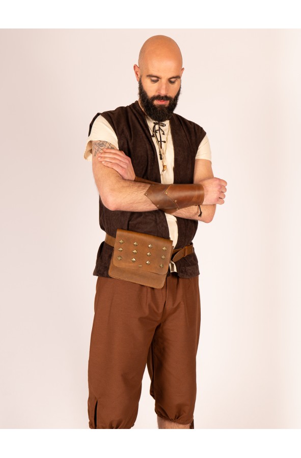 Medieval Leather Armbraces – Yutecrea