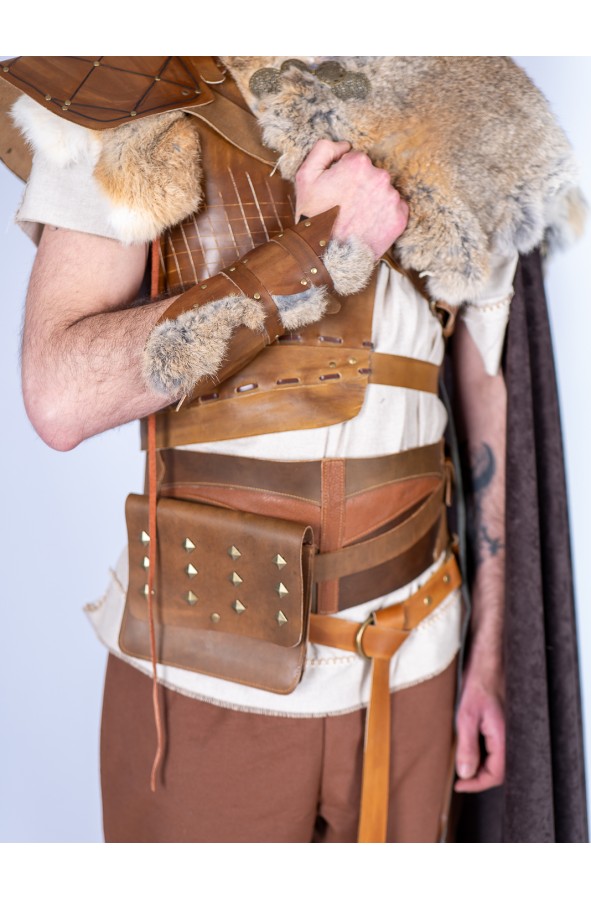 Wide Brown Leather Belt – Celtic &...