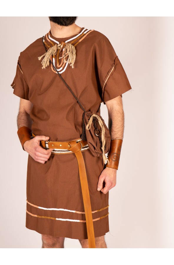 Túnica celta vikinga con cinturón de...