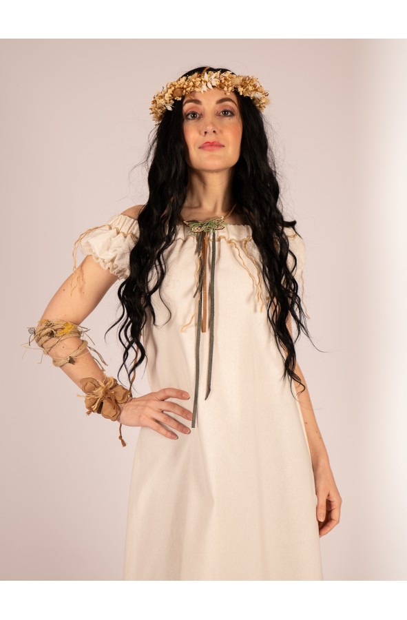 Vestido medieval crudo con cuerdas en...