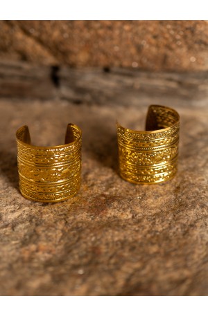 Pair of Roman Gold Engraved...