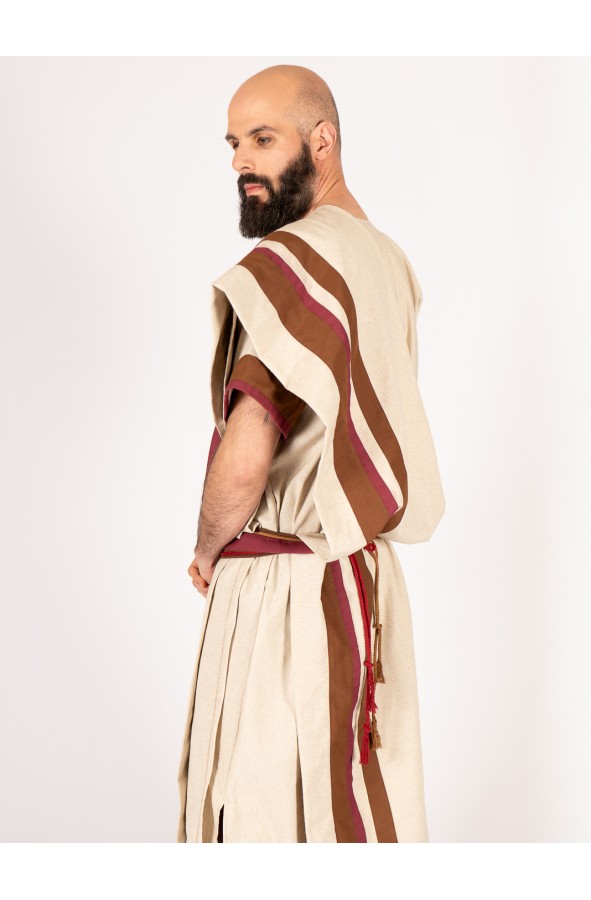Roman set with long tunic and...