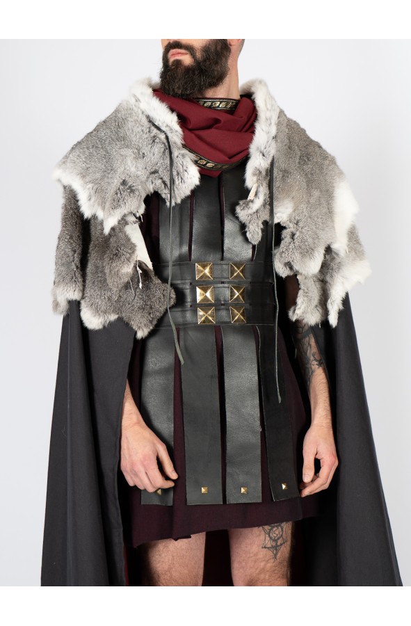 Roman black cloak with rabbit fur