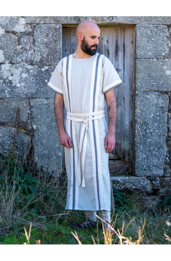 Tunica larga en crudo con cinturon...