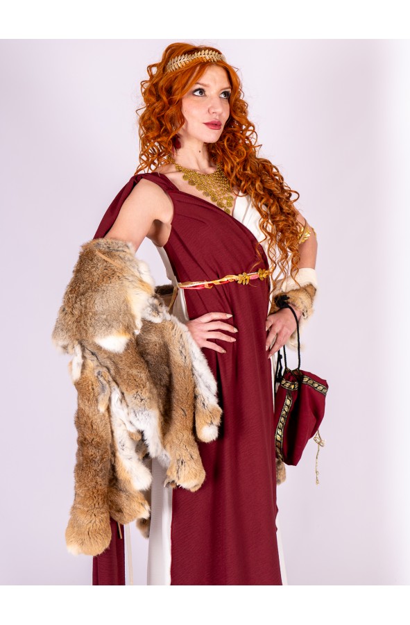 Rabbit fur cape for a Roman woman