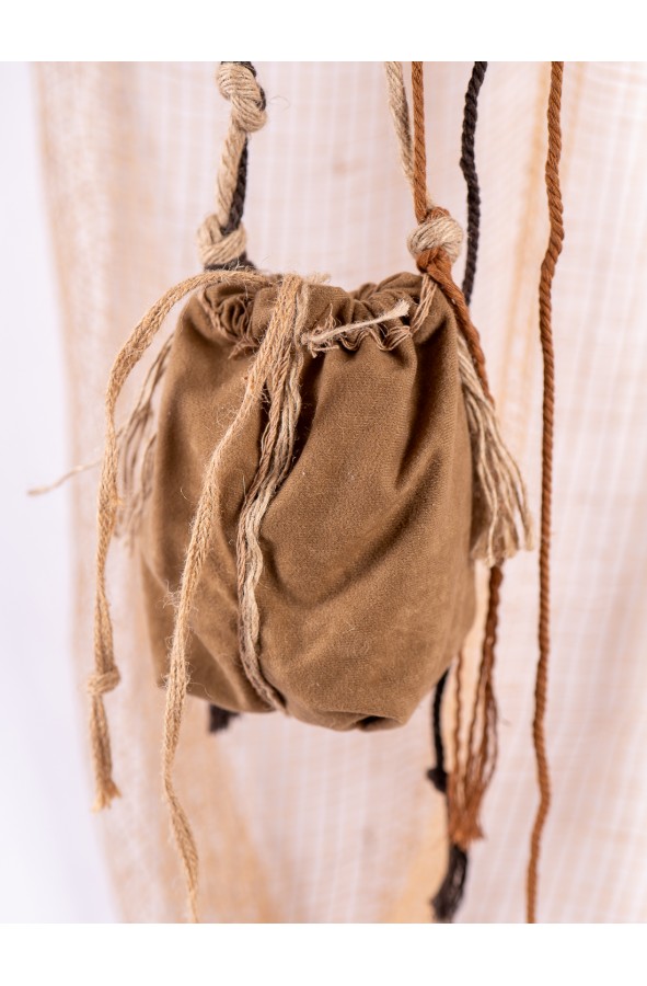 Bolso celta y vikingo en tono arena...