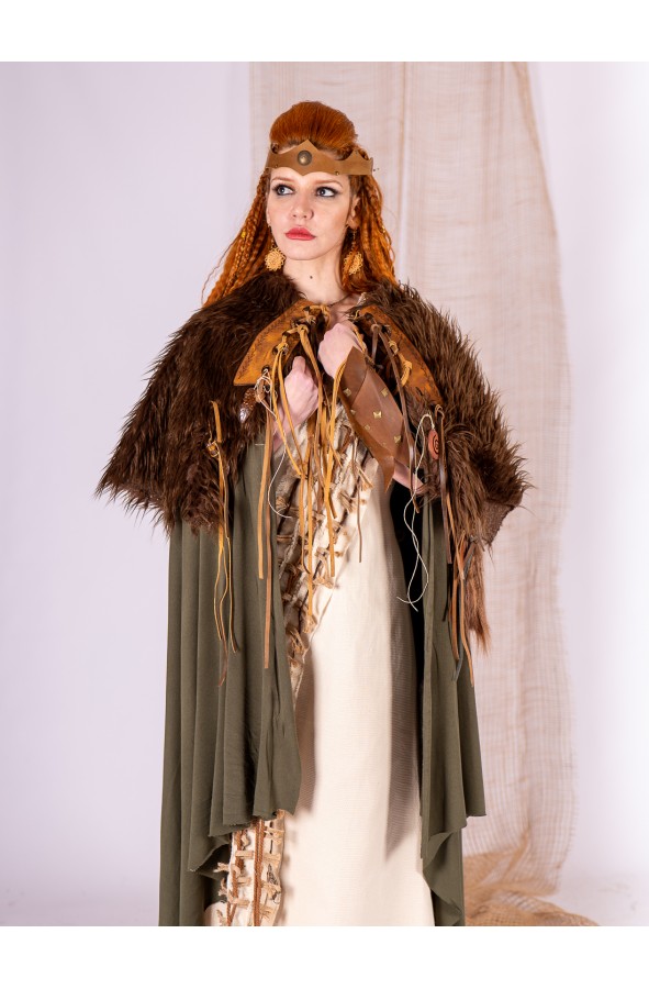 Viking Chieftainess Green Cloak with Fur